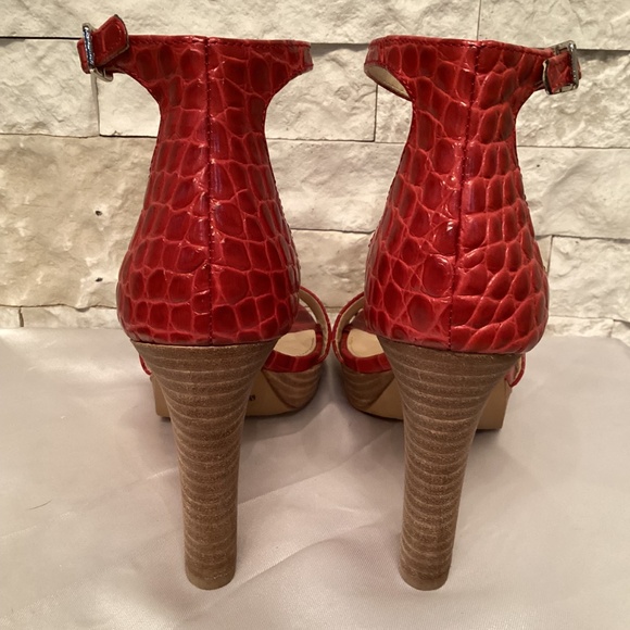 Vince Camuto Winderly ankle strap platform sandals - Picture 7 of 12